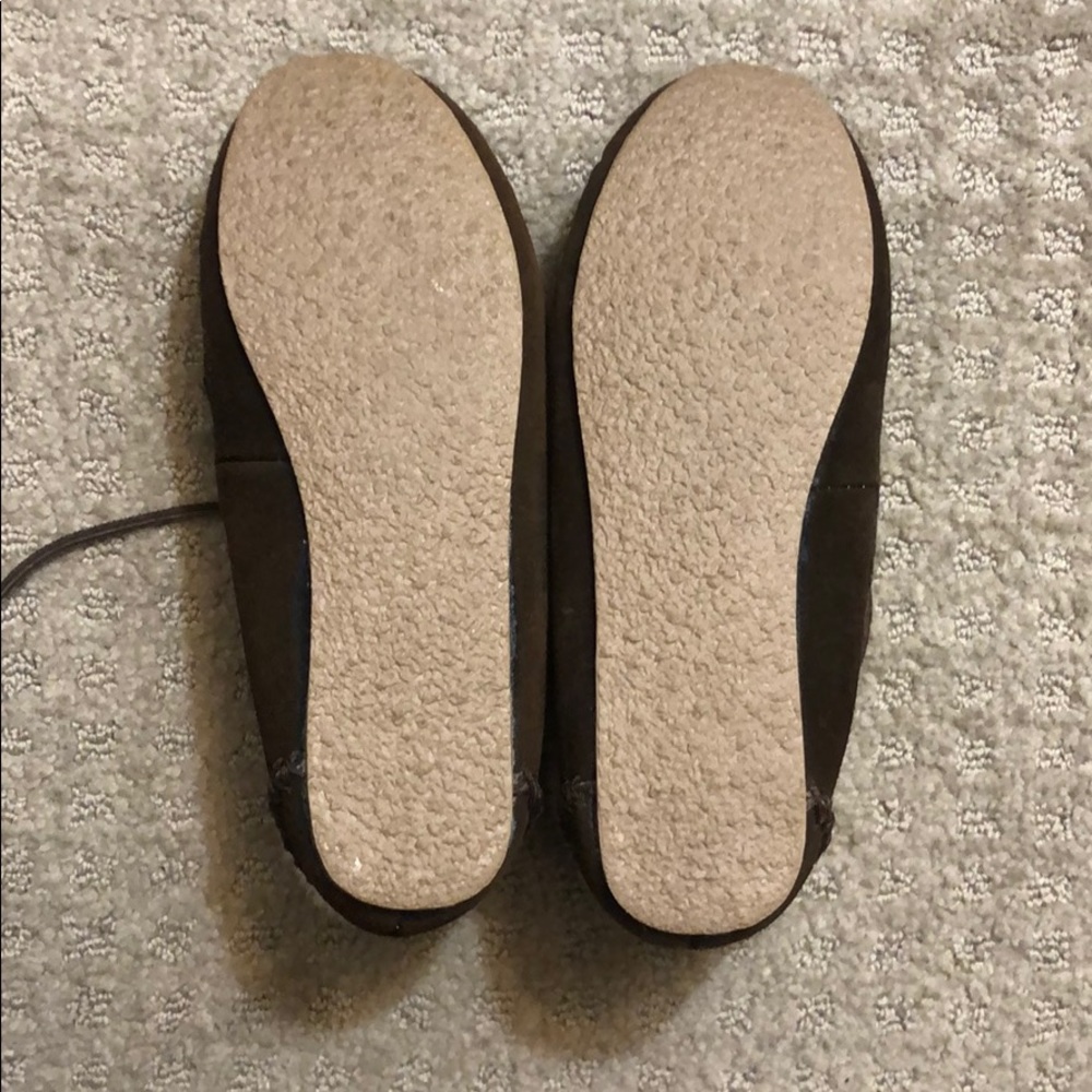 BRAND NEW Minnetonka Moccasin - Picture 2 of 5